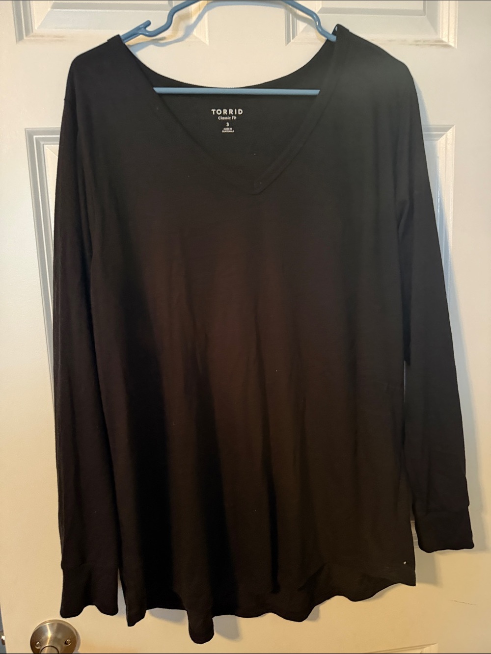 torrid Black V-neck Long Sleeve Tee